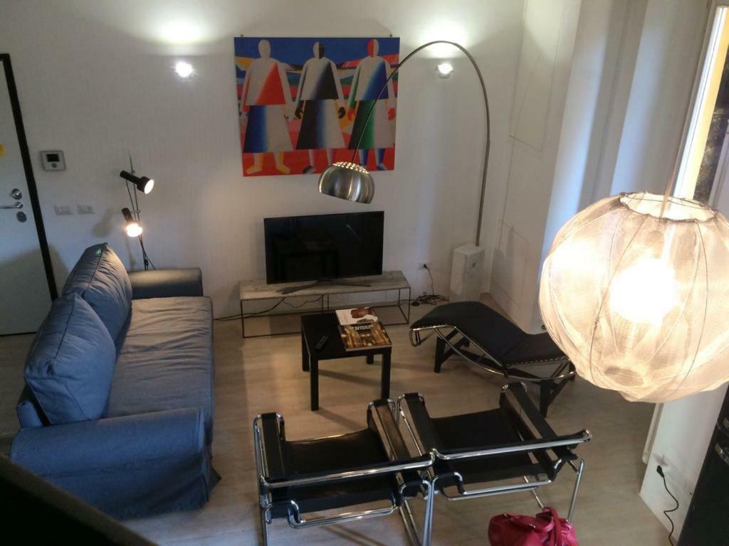 Cathedral'S Nest Apartment Como Luaran gambar